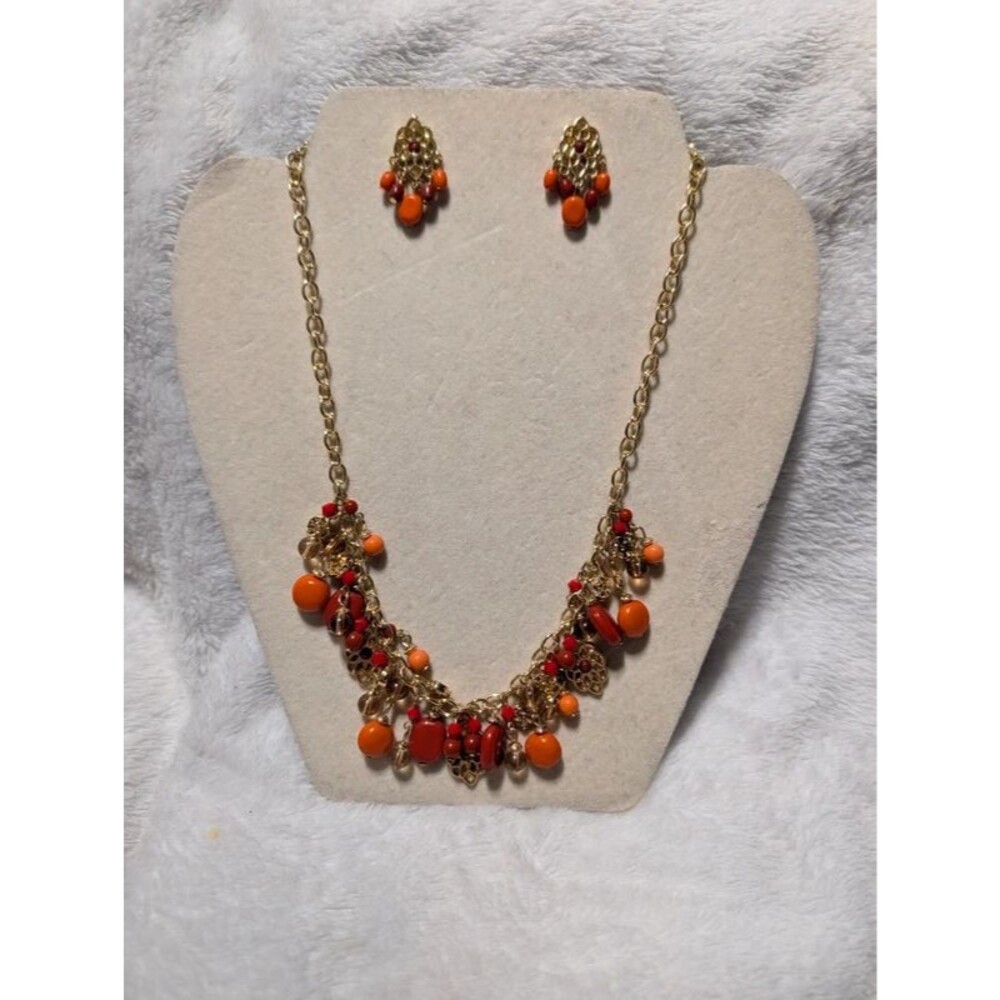 Chaps Gold tone Red and Orange Beaded Cluster Beaded Necklace Set